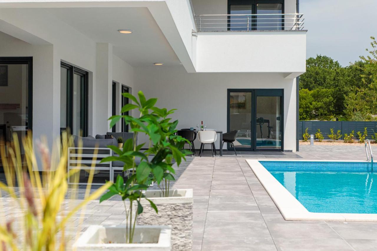 Villa Graefin Malinska Dış mekan fotoğraf