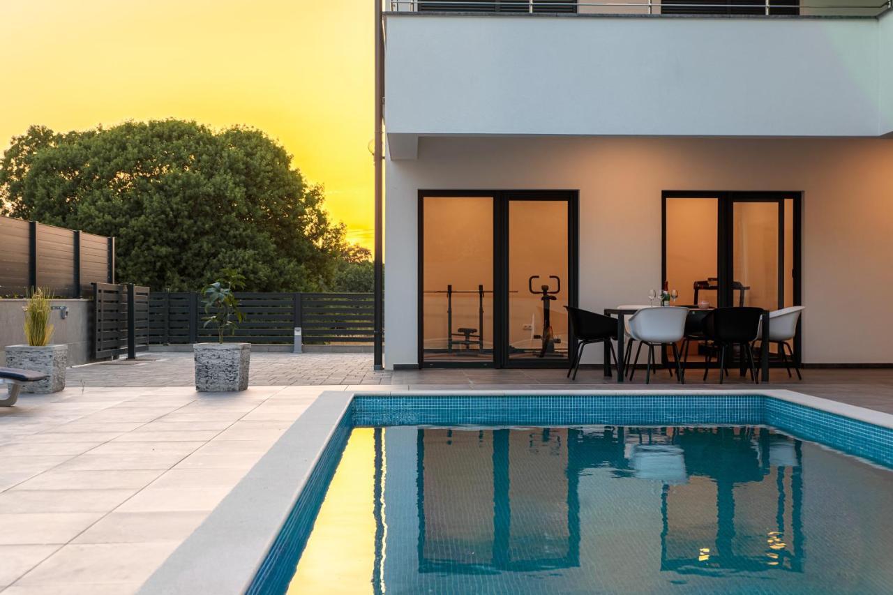 Villa Graefin Malinska Dış mekan fotoğraf